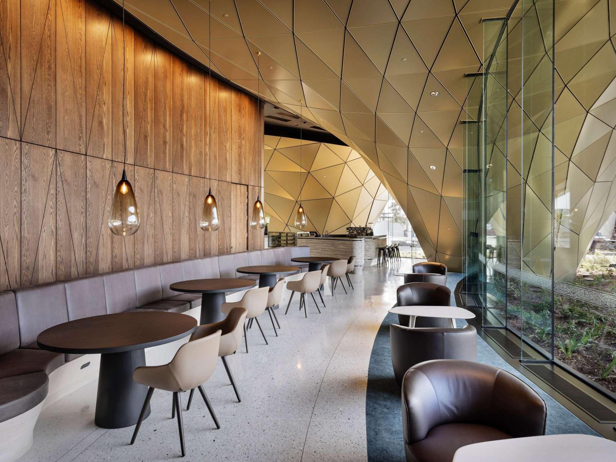 Hotel Pullman Auckland Airport Exteriér fotografie The interior of the lounge