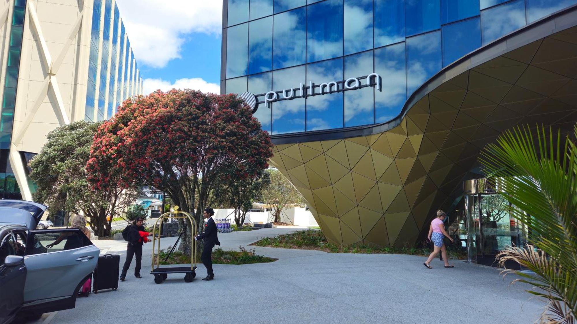 Hotel Pullman Auckland Airport Exteriér fotografie South entrance